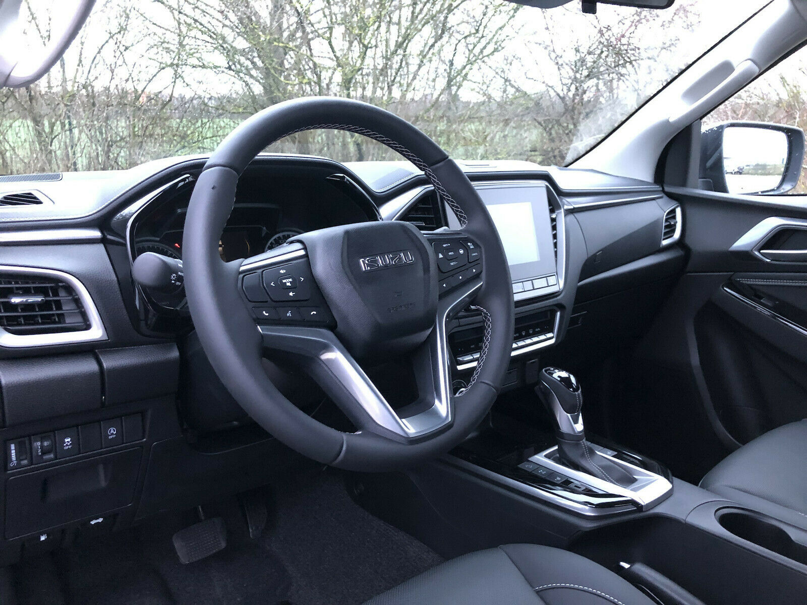 ISUZU D-MAX LSE PICK UP 5-SITZER 1.9 TURBO 21-25 AUT. - 6 SPEED DOBLE CABINA